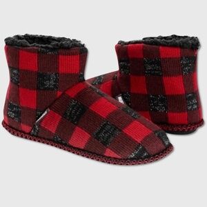 Muk Luks Slipper Boots - NWT Womens Medium (7-8) Black / Red / Plaid - #45246-J6
